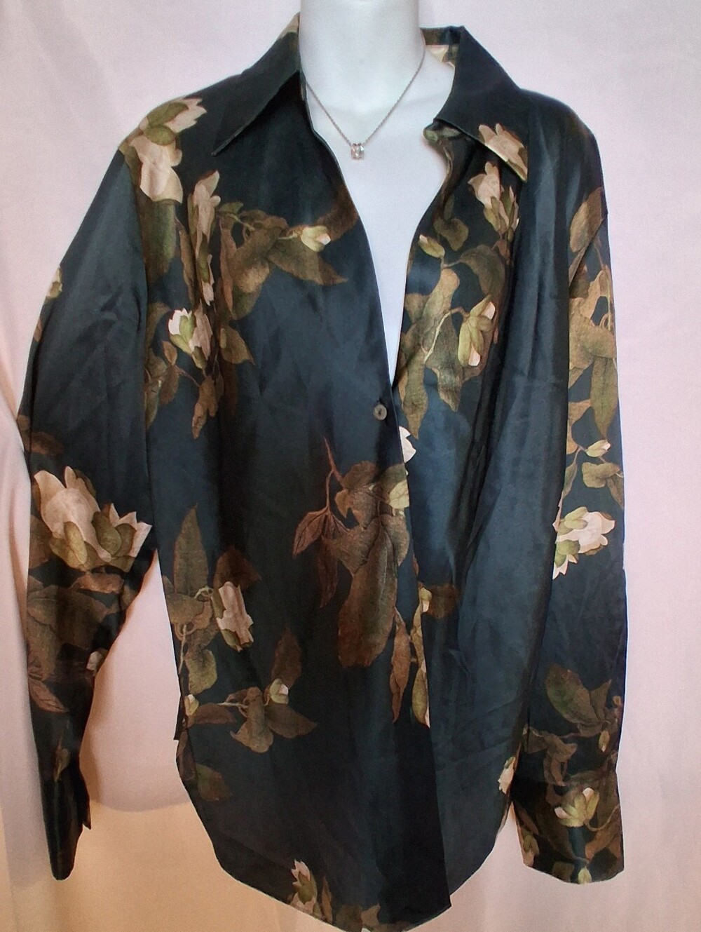 Silky Black Floral Button-Up Blouse - Picture 6 of 11